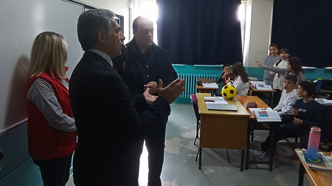 Gemlik Belediye Başkanı Şükrü Deviren’den Okulumuza Ziyaret